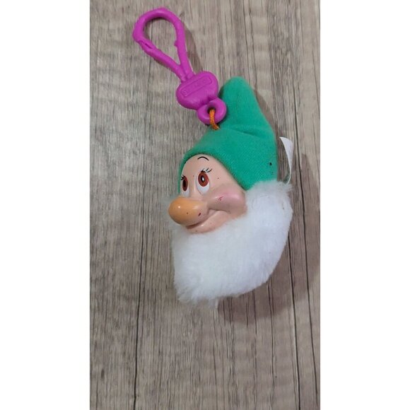 Disney Snow White & the Seven Dwarves Plush Green Hat Dwarf Head Backpack Clip B - Picture 2 of 6